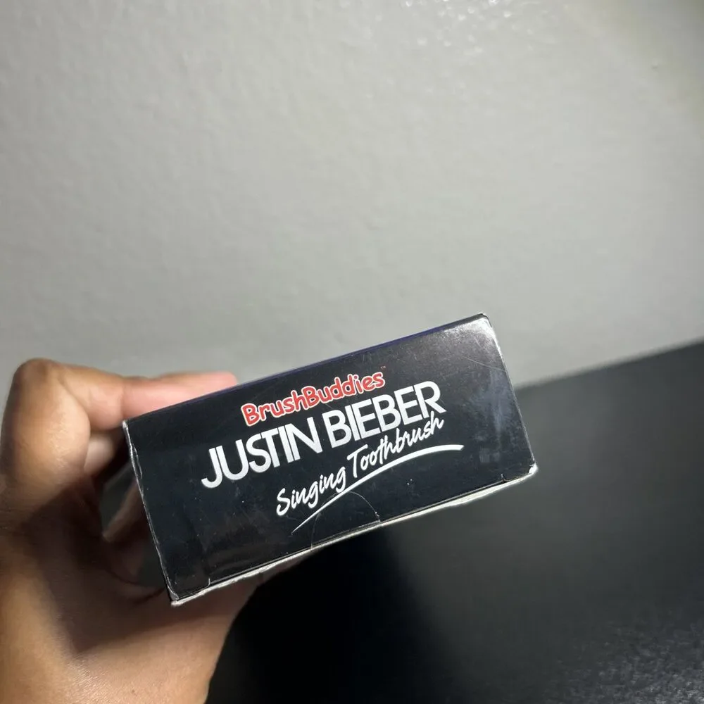 Justin Bieber Brush Buddies Singing Toothbrush PURPLE Somebody To Love/Love Me